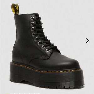 DR. MARTEN 1460 PASCAL MAX PLATFORM LEATHER BOOTS